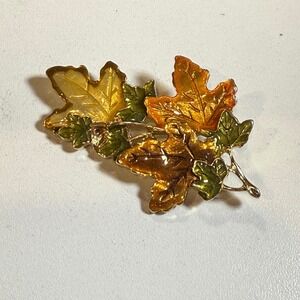 Vintage Autumn Leaf‎ Brooch Pin Gold Tone Enamel Fall Colors Vintage Style